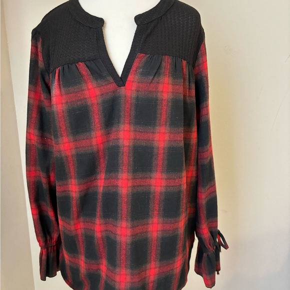 Plaid Flannel Top Suzanne Betro - Picture 2 of 5